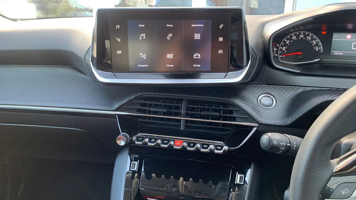 2021-peugeot-2008-suv-12-puretech-allure-100bhp-big-9