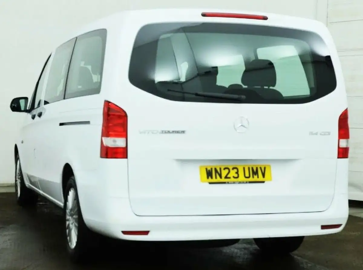2023-mercedes-benz-vito-big-6