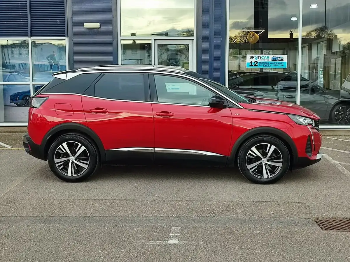 2022-peugeot-3008-suv-12-puretech-gt-big-6