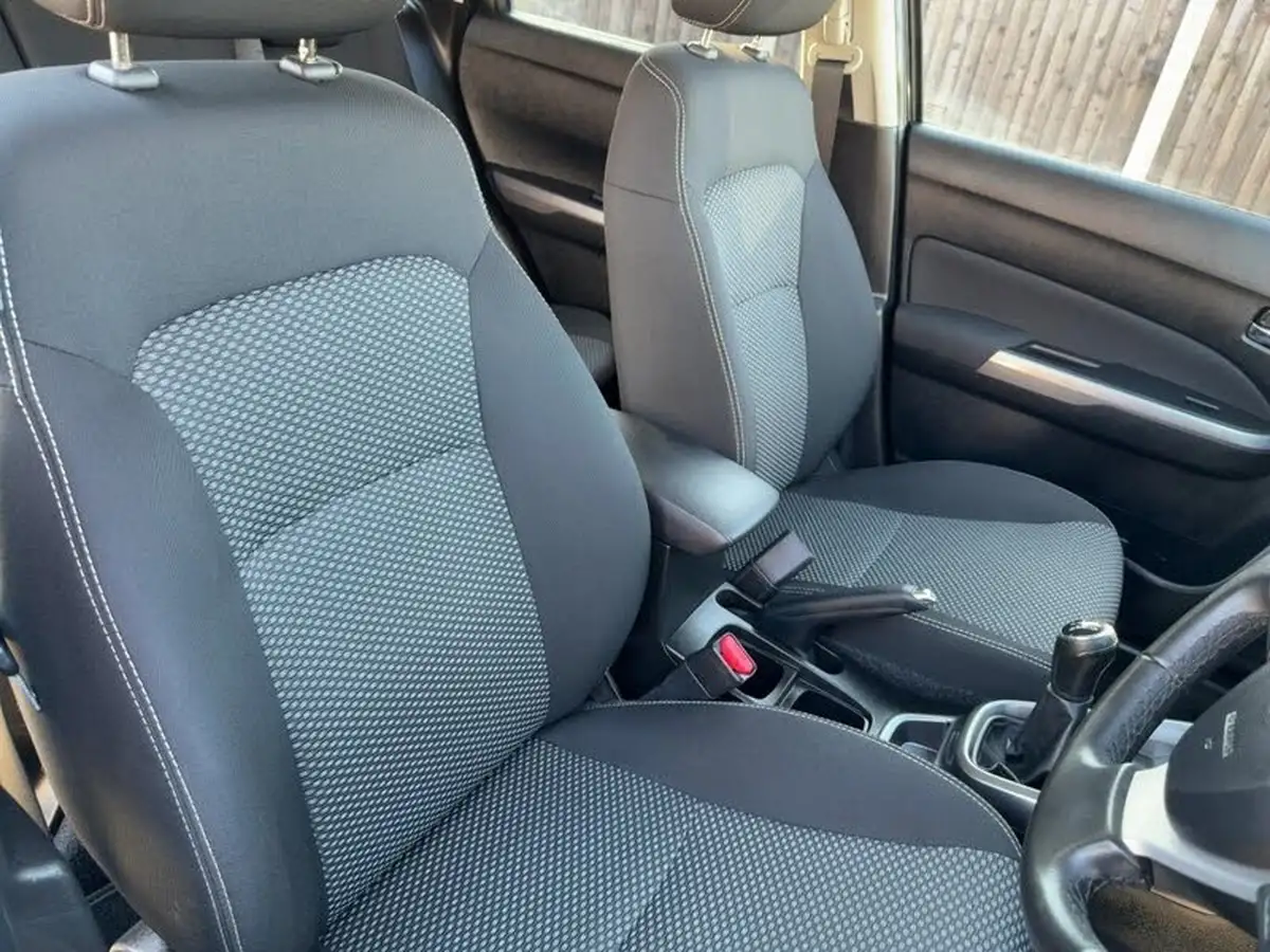 2018-suzuki-vitara-10-boosterjet-sz-t-big-17