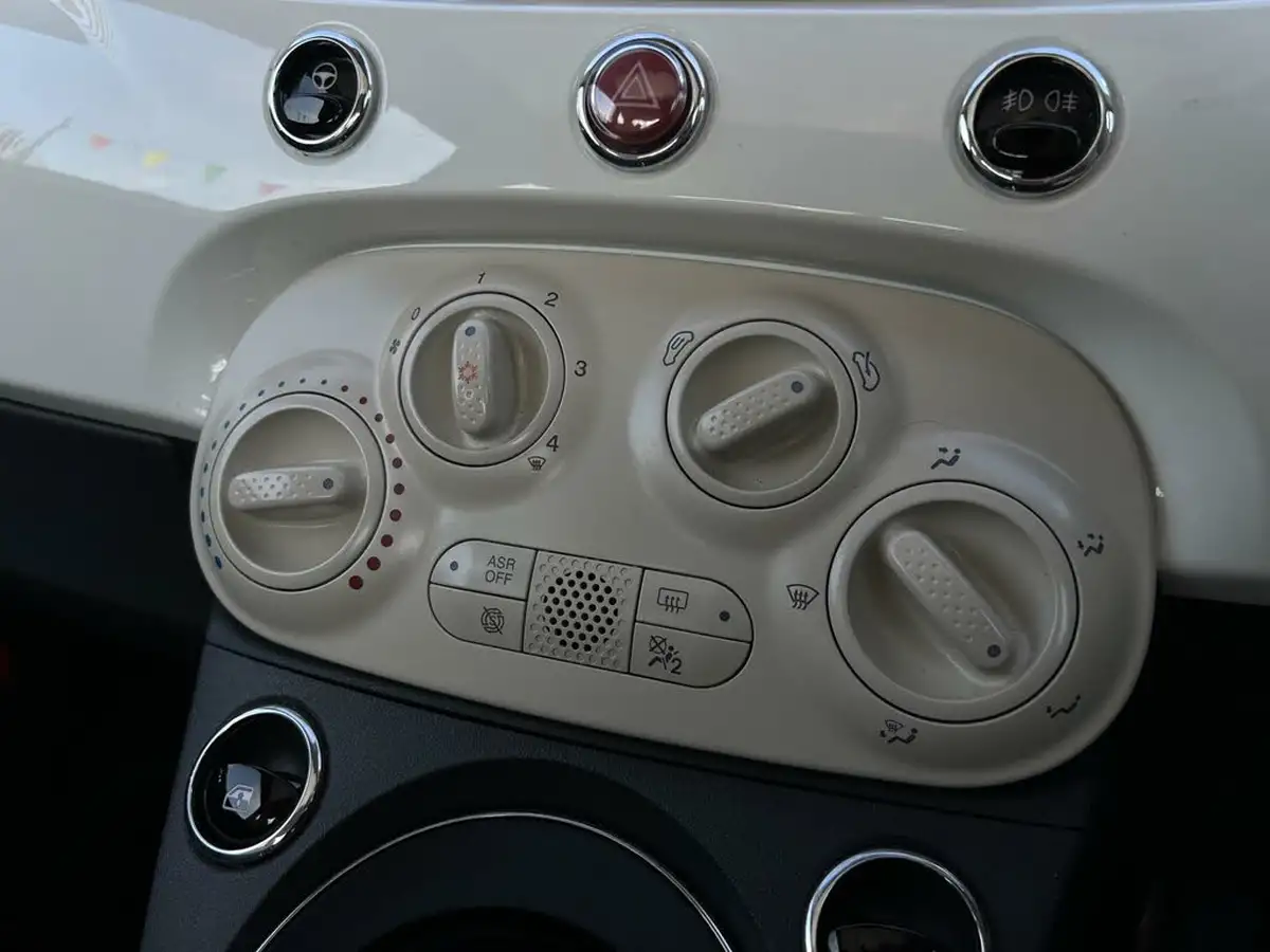 2017-fiat-500-12-lounge-dualogic-big-28