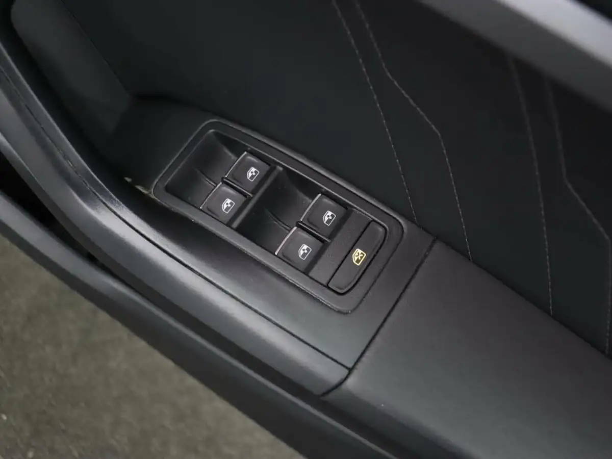 2021-seat-ateca-15-tsi-evo-fr-sport-dsg-big-17