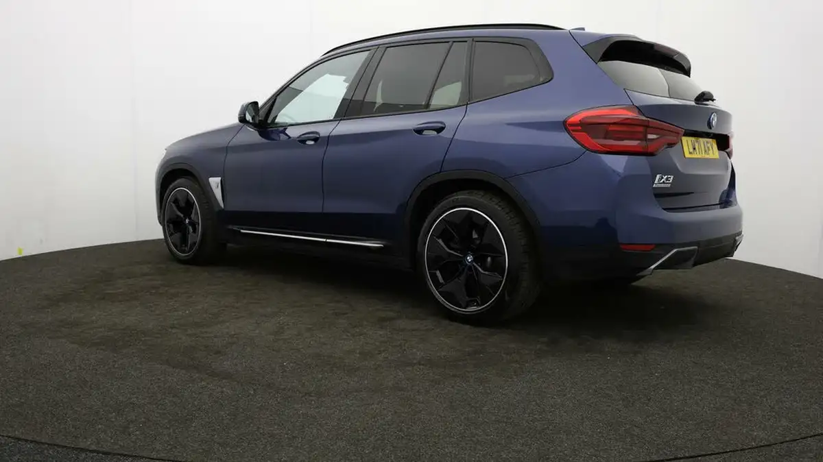 2021-bmw-ix3-e-premier-edition-big-66