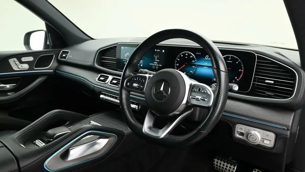 2021-mercedes-benz-gle-class-29d-gle400d-amg-line-premium-big-1