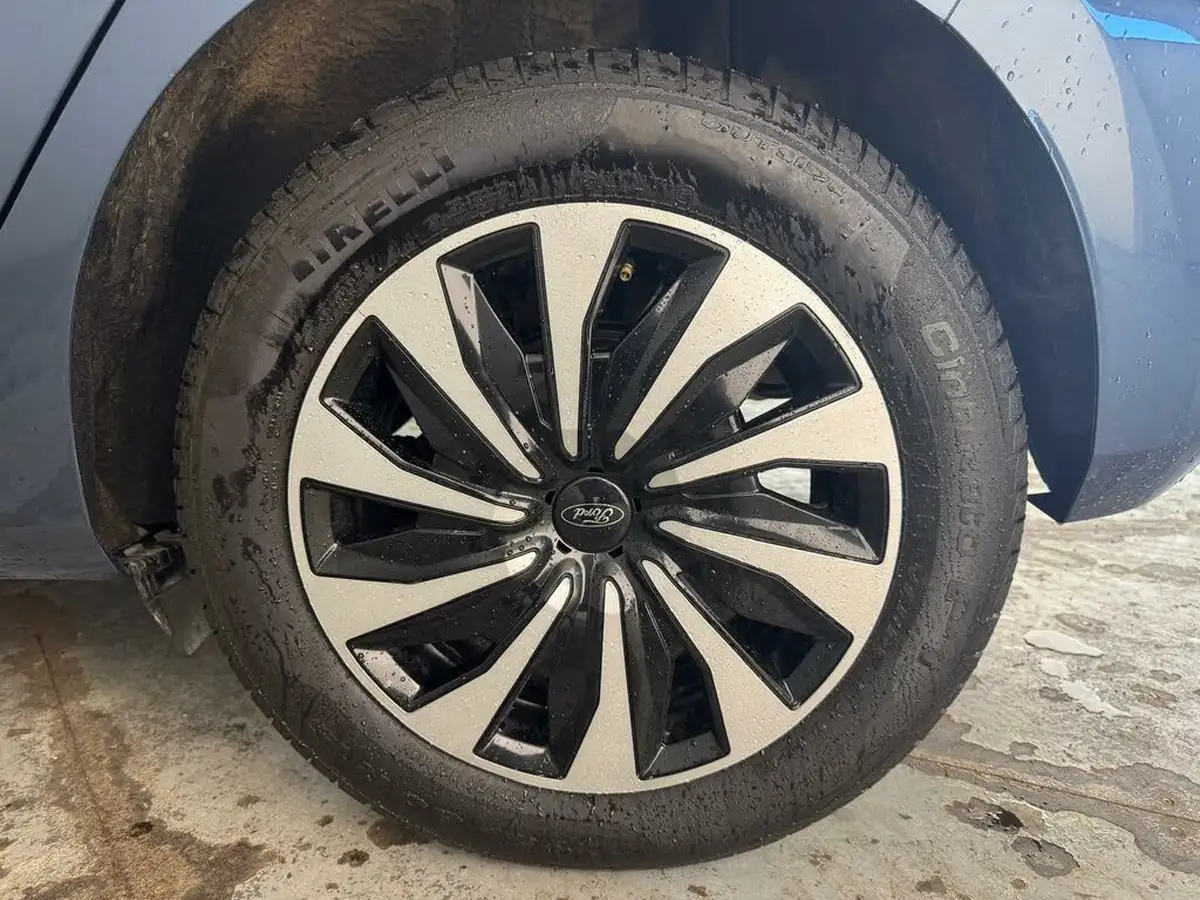2023-ford-fiesta-10t-titanium-125ps-hybrid-mhev-big-35