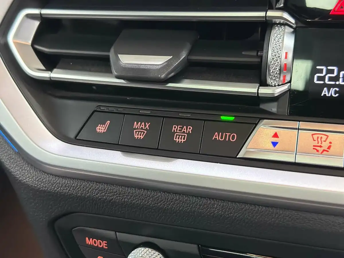 2020-bmw-3-series-20-330e-m-sport-tech-pack-saloon-4d-big-51