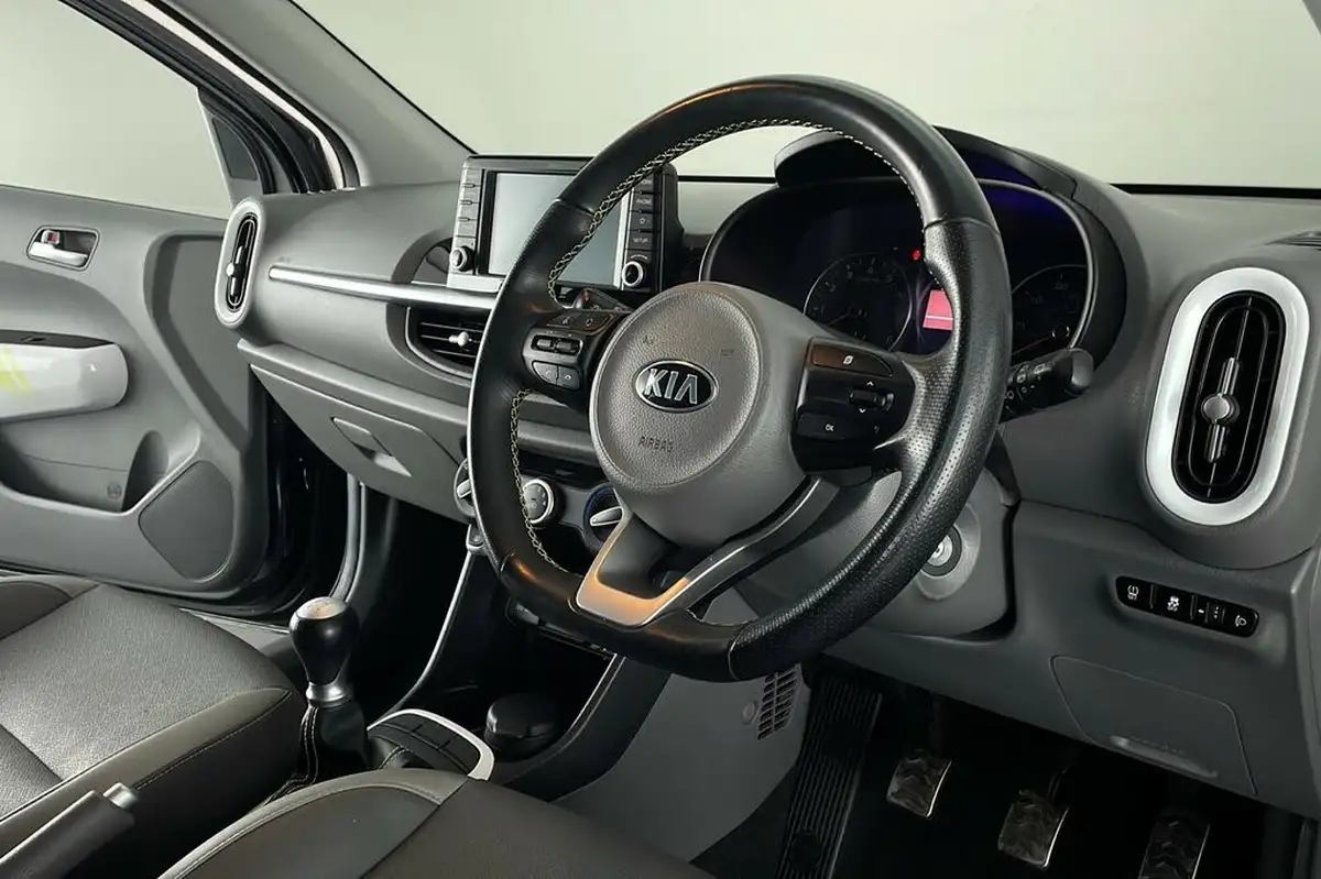 2018-kia-picanto-125-x-line-big-8