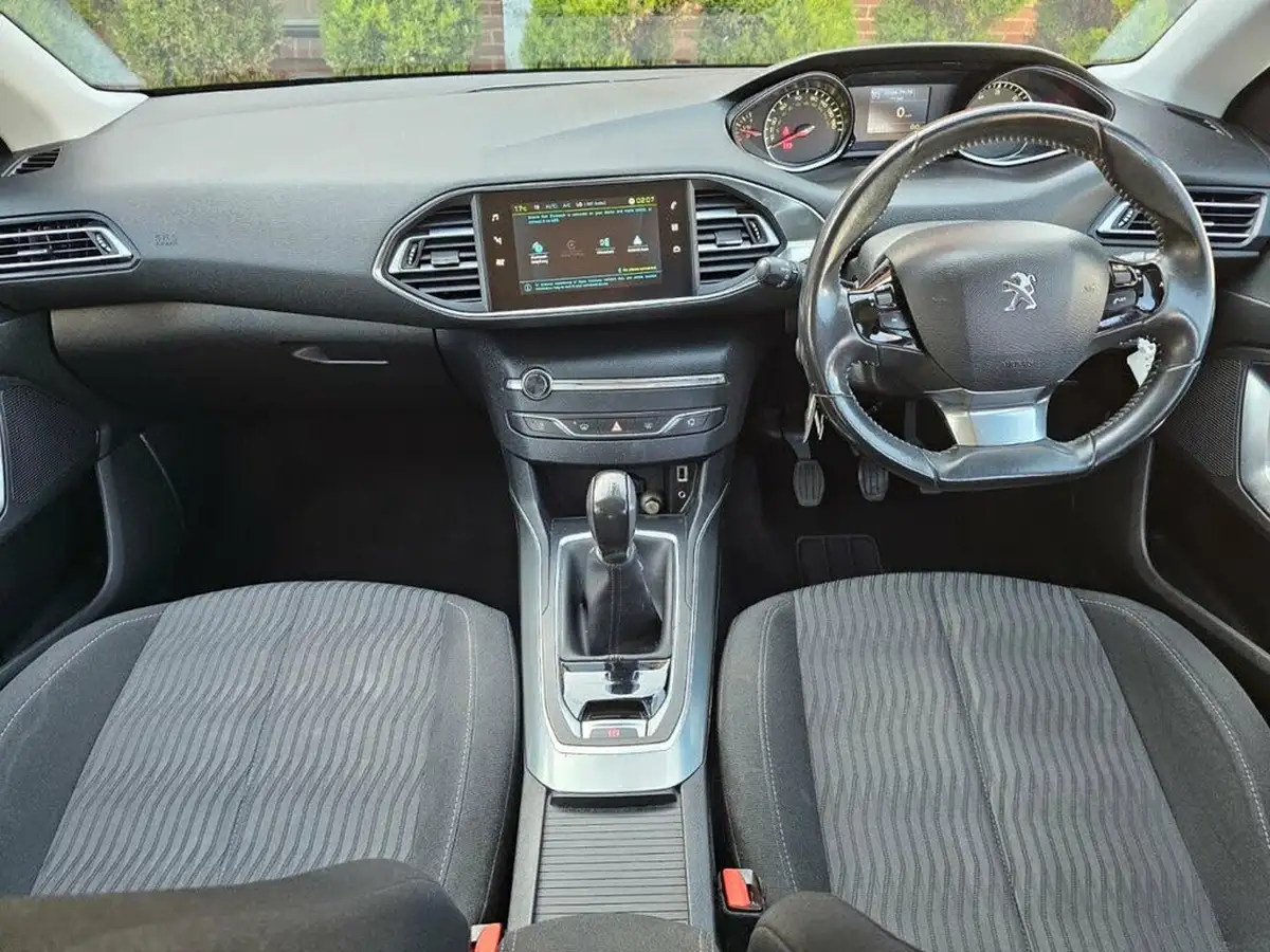 2014-peugeot-308-16hdi-active-big-2