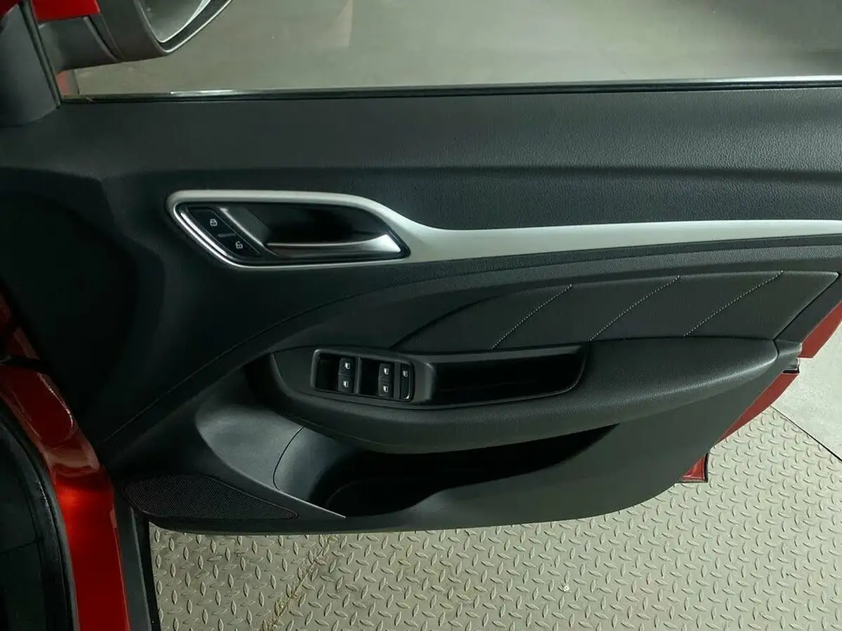 2020-mg-zs-suv-e-exclusive-ev-big-26