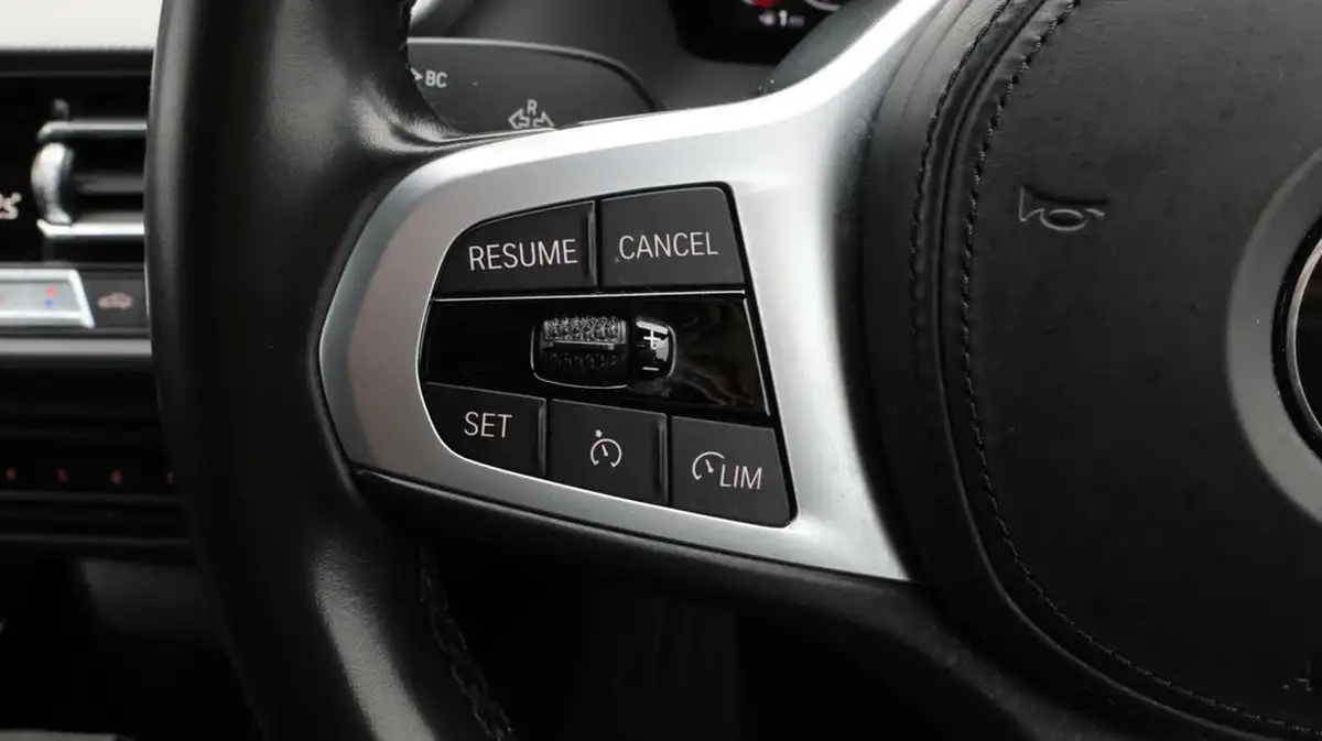 2022-bmw-1-series-15-118i-m-sport-lcp-dct-big-23