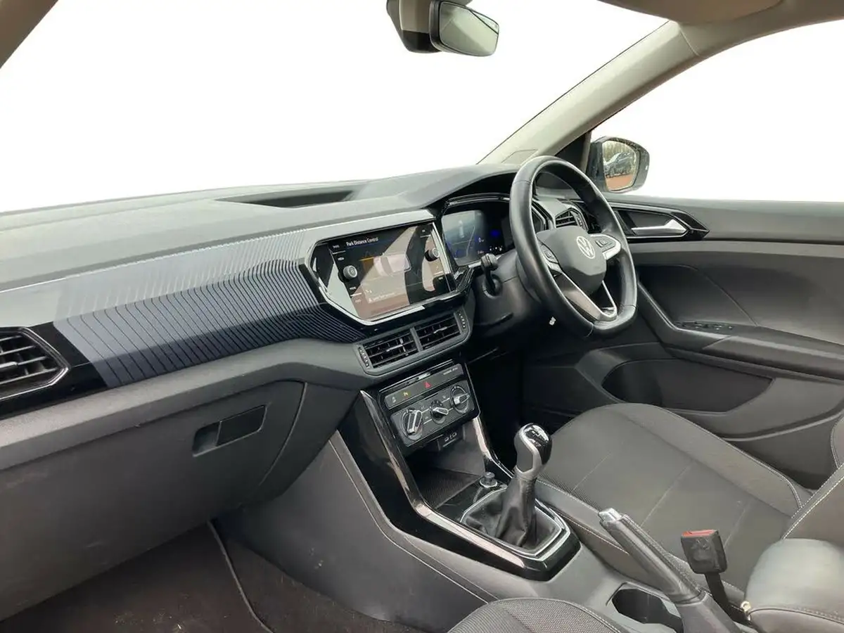 2023-volkswagen-t-cross-10-tsi-black-edition-95ps-big-5