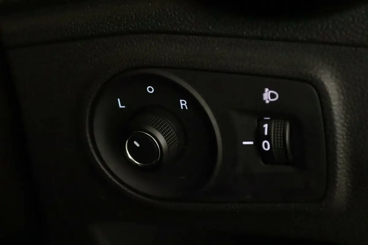 2023-mg-mg3-15-vti-tech-exclusive-nav-big-21