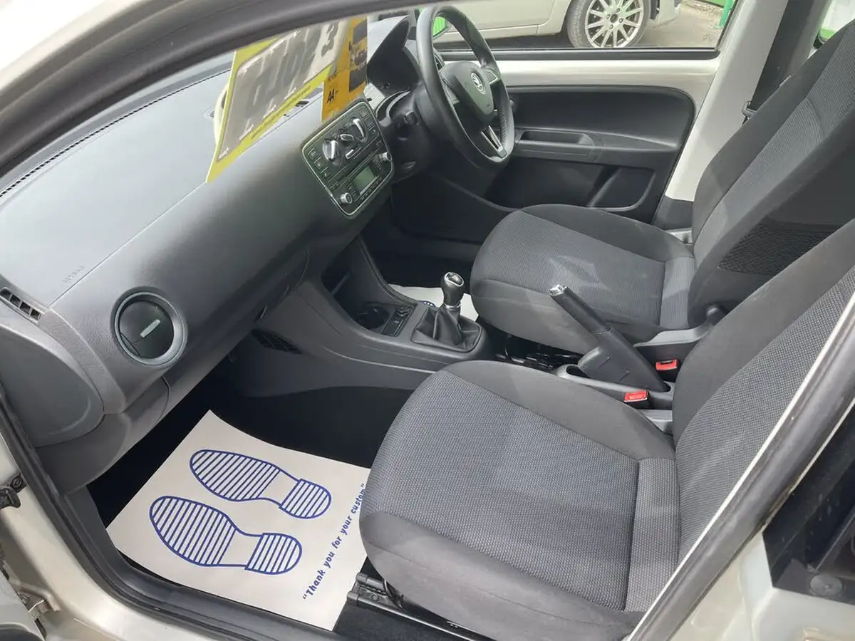 2015-skoda-citigo-10-elegance-60ps-greentech-5d-big-12