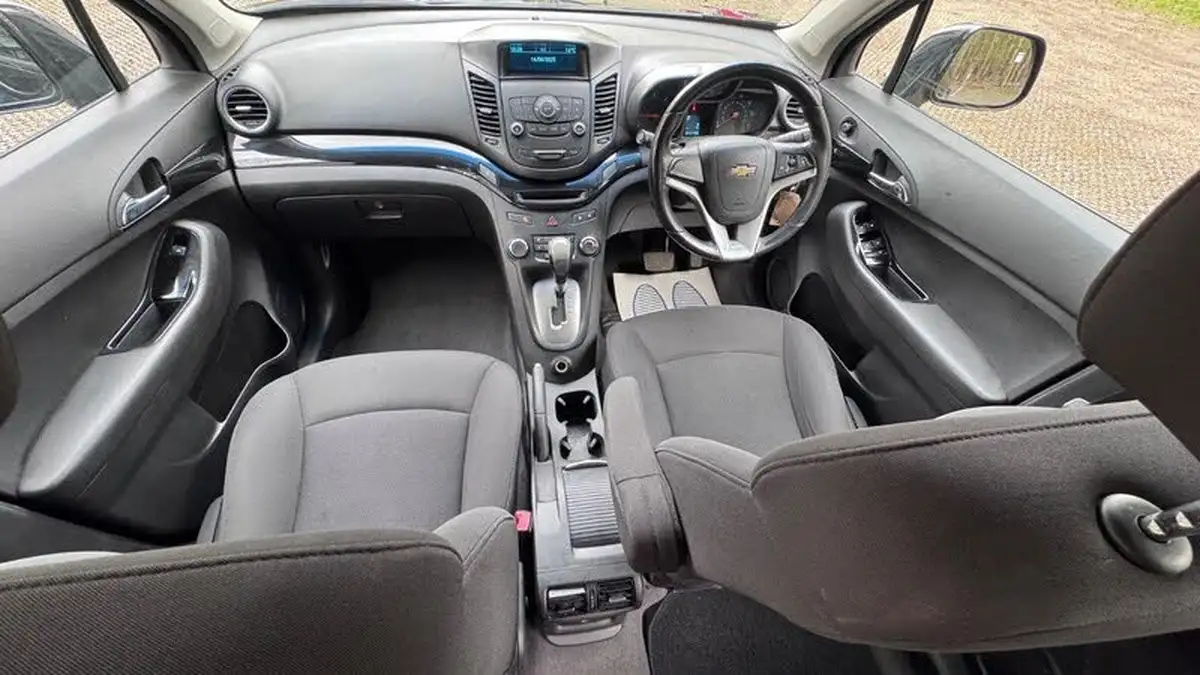 2011-chevrolet-orlando-20td-lt-163ps-auto-big-2