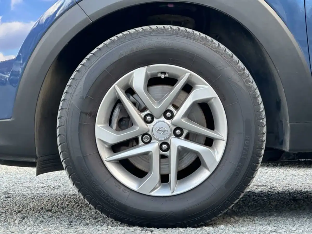 2016-hyundai-tucson-16-gdi-blue-drive-s-big-23