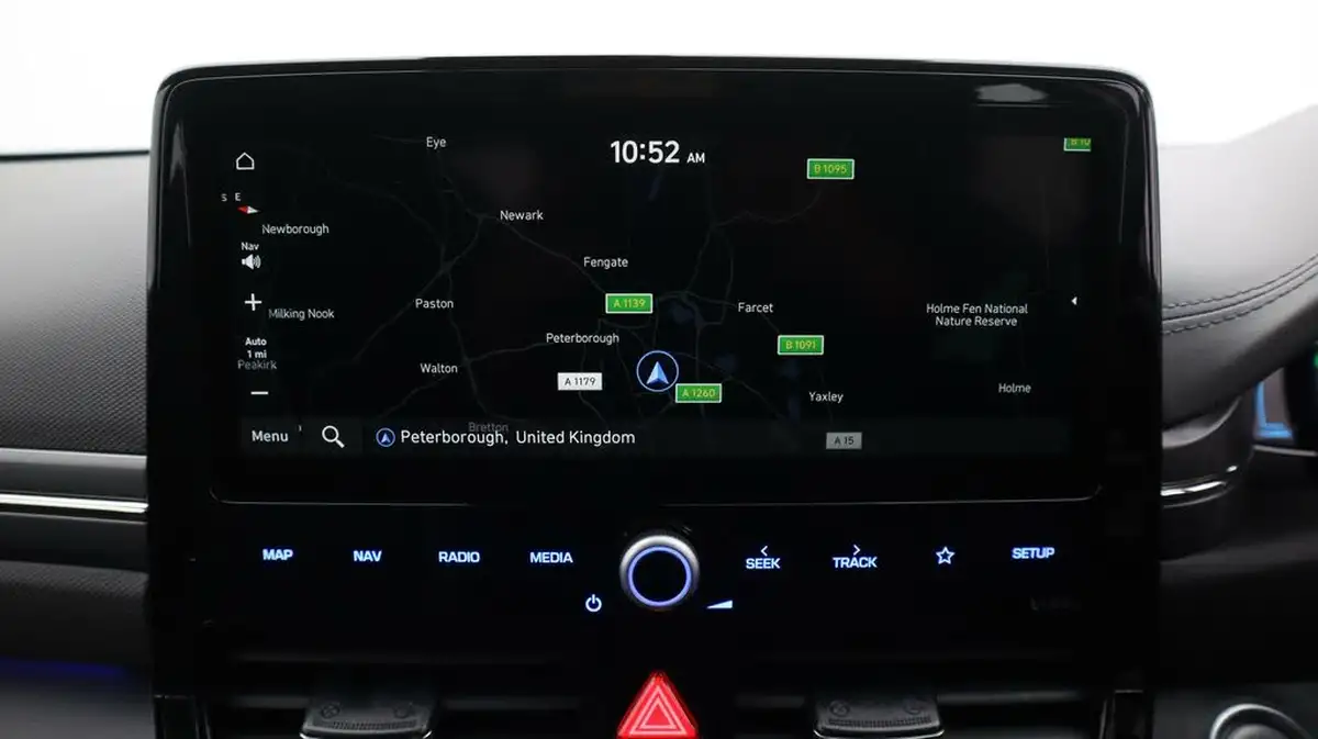 2022-hyundai-ioniq-e-premium-electric-big-11