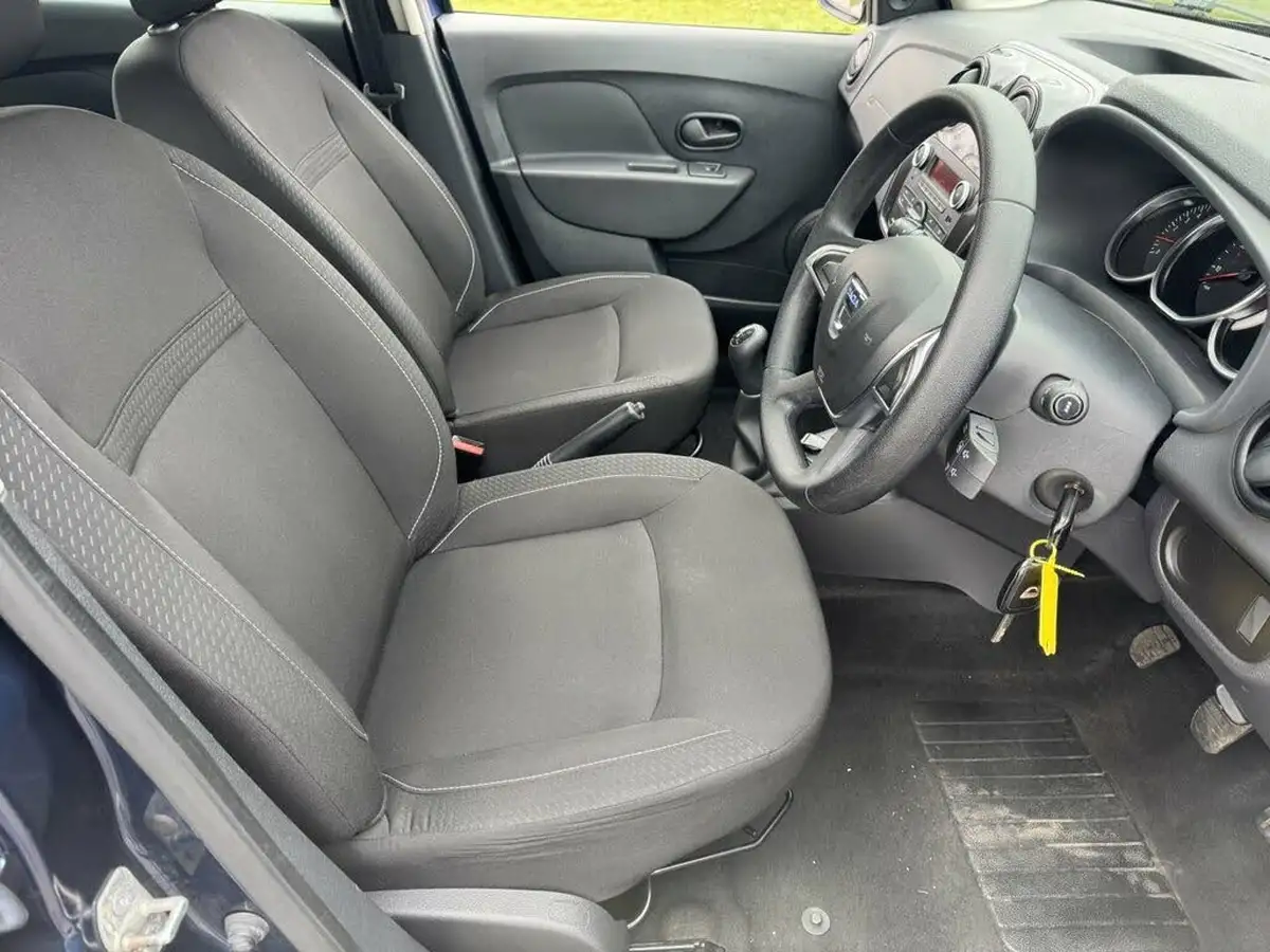 2019-dacia-sandero-10-sce-essential-big-10
