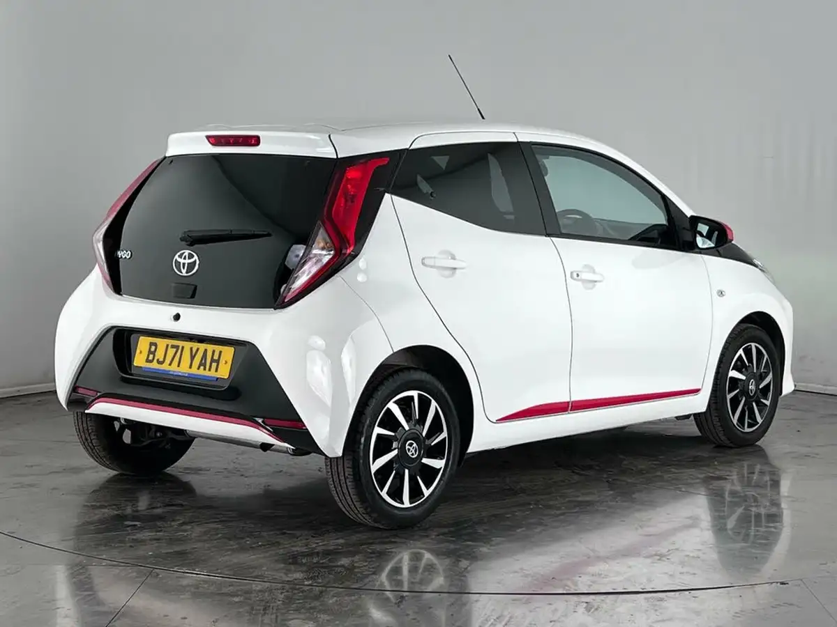 2021-toyota-aygo-10-vvt-i-x-trend-tss-big-3