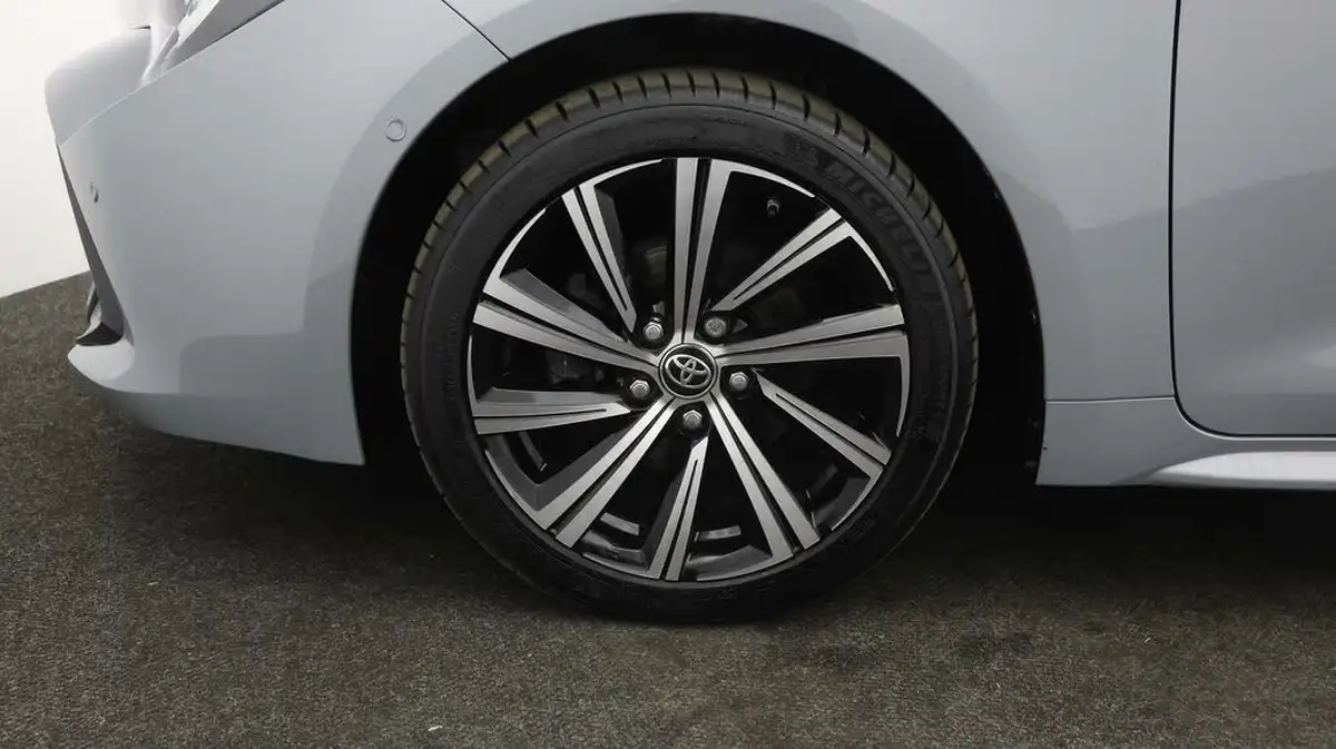 2021-toyota-corolla-18-vvt-i-design-trk-hatchback-5d-big-17