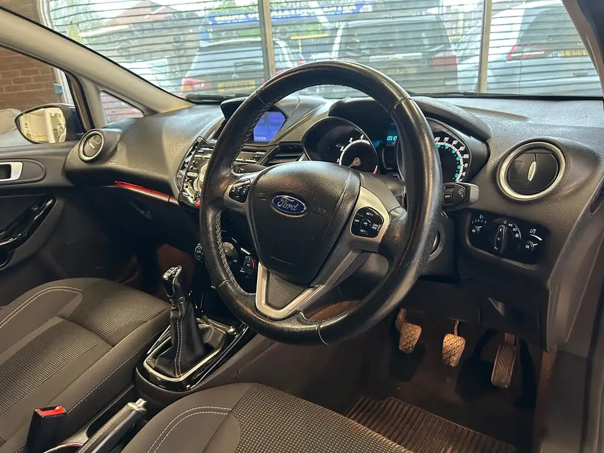 2016-ford-fiesta-10t-titanium-100ps-ecoboost-ss-5d-big-12