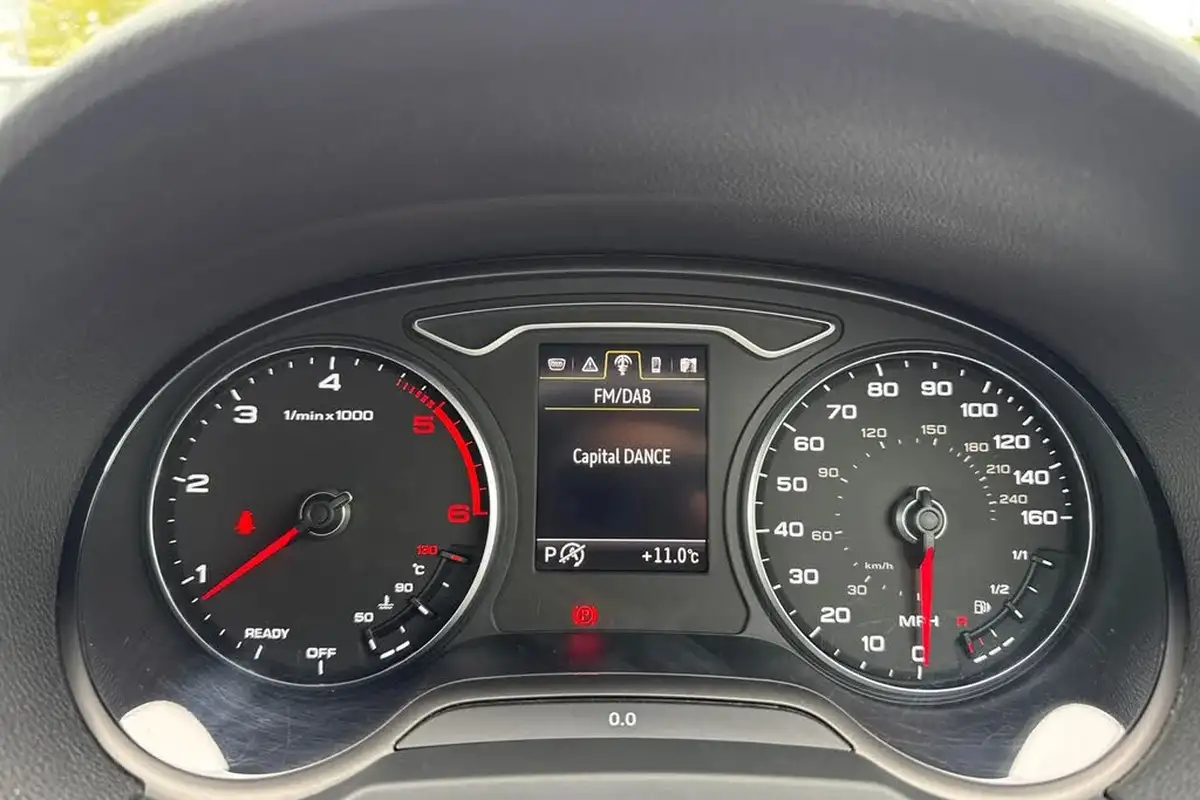 2019-audi-a3-16-30-tdi-s-line-ss-sportback-5d-tronic-big-46