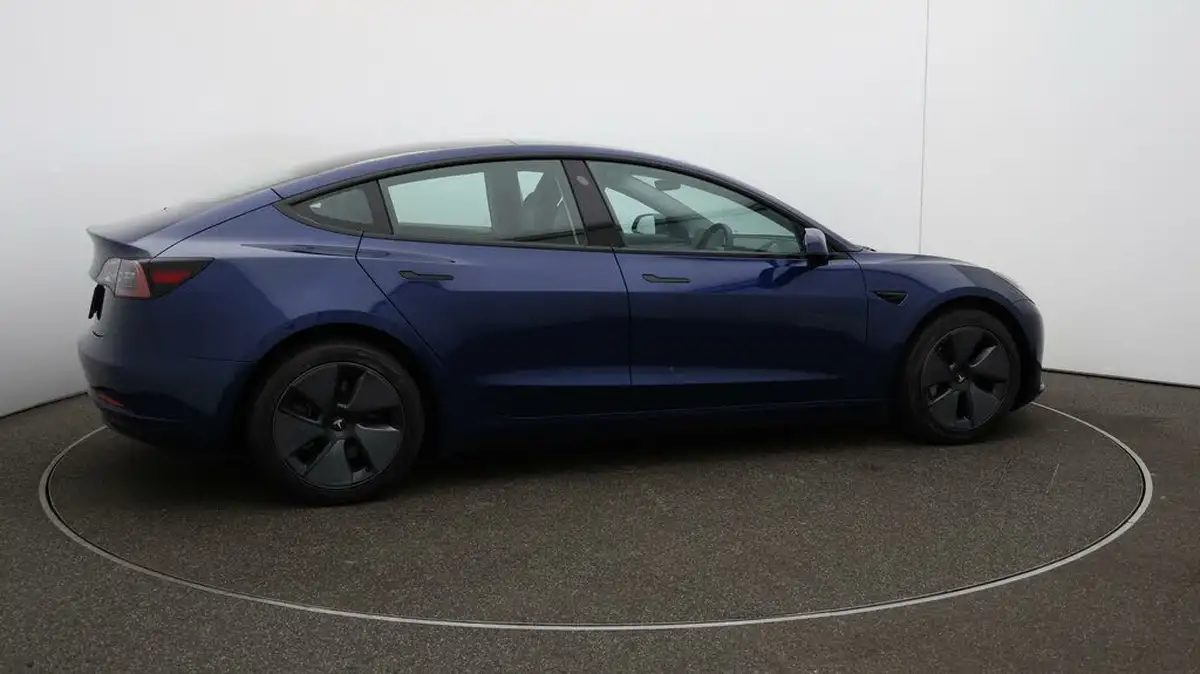 2021-tesla-model-3-e-standard-plus-big-42