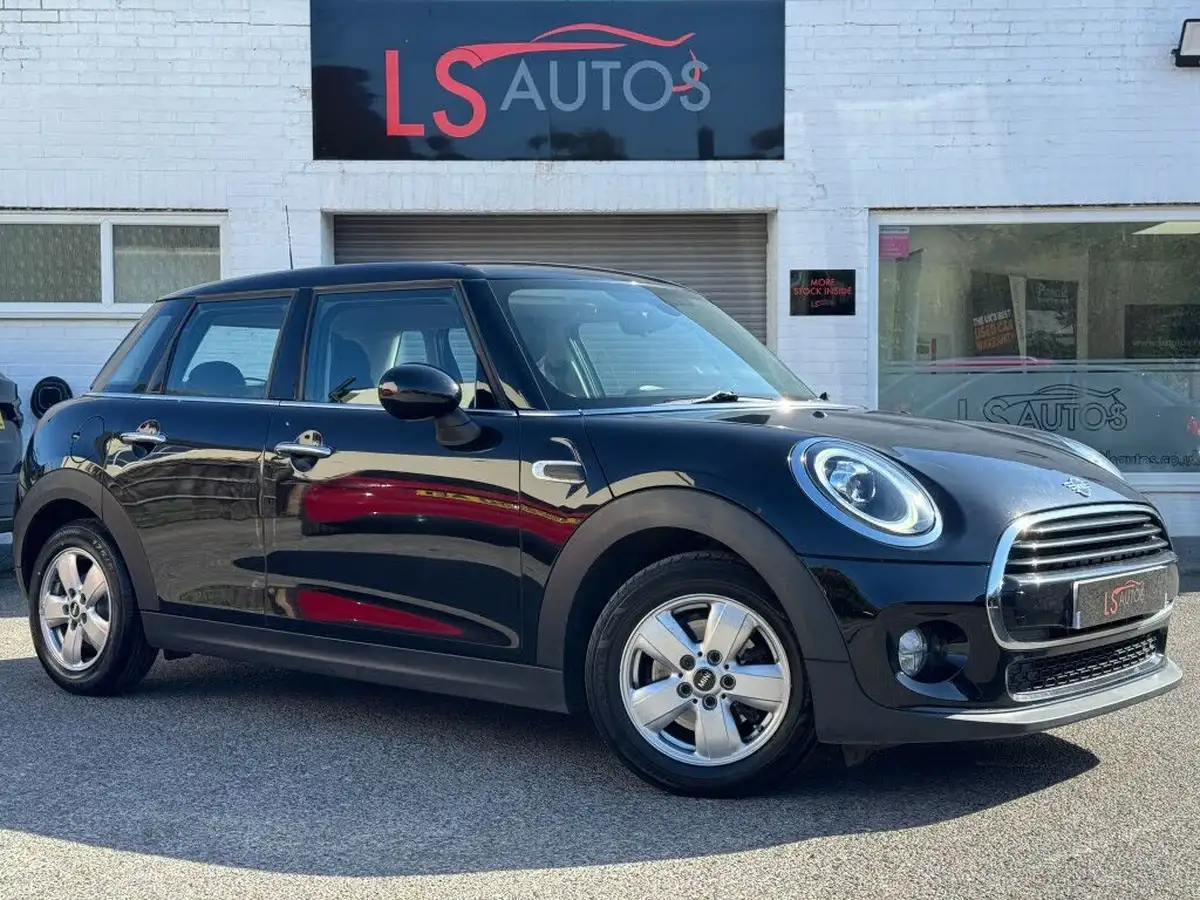 2019-mini-cooper-15-cooper-classic-hatchback-5d-big-0