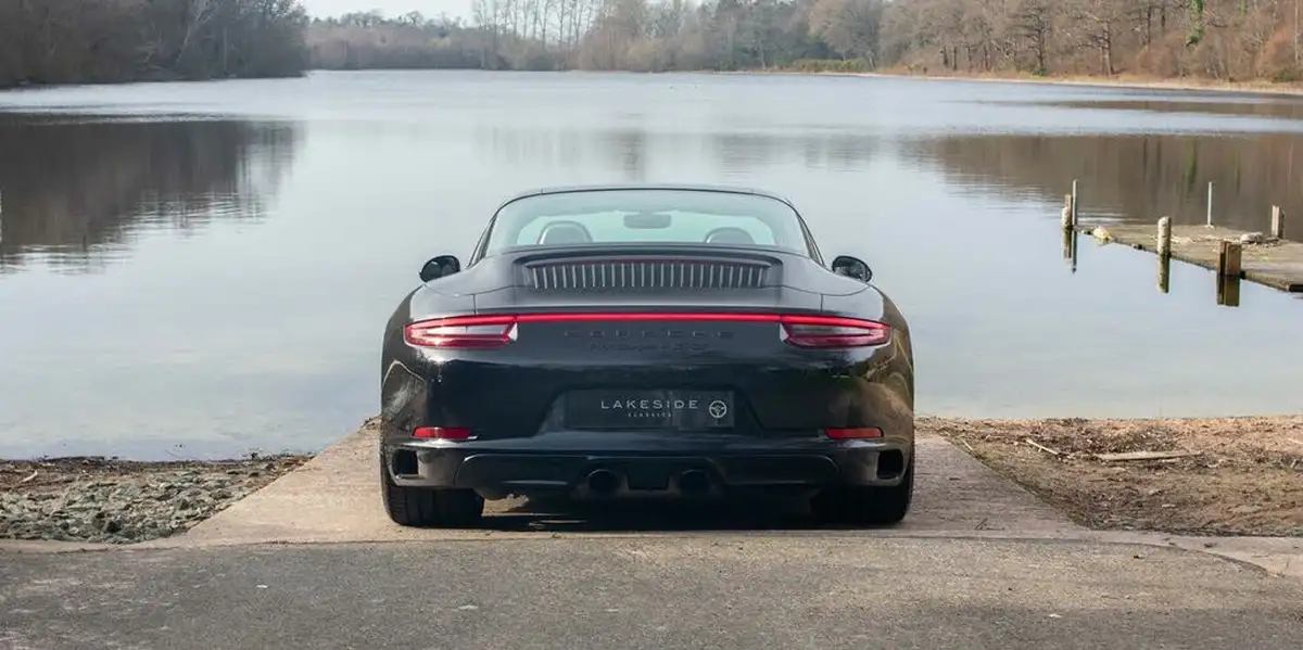 2018-porsche-911-30-targa-4-gts-450bhp-pdk-big-4