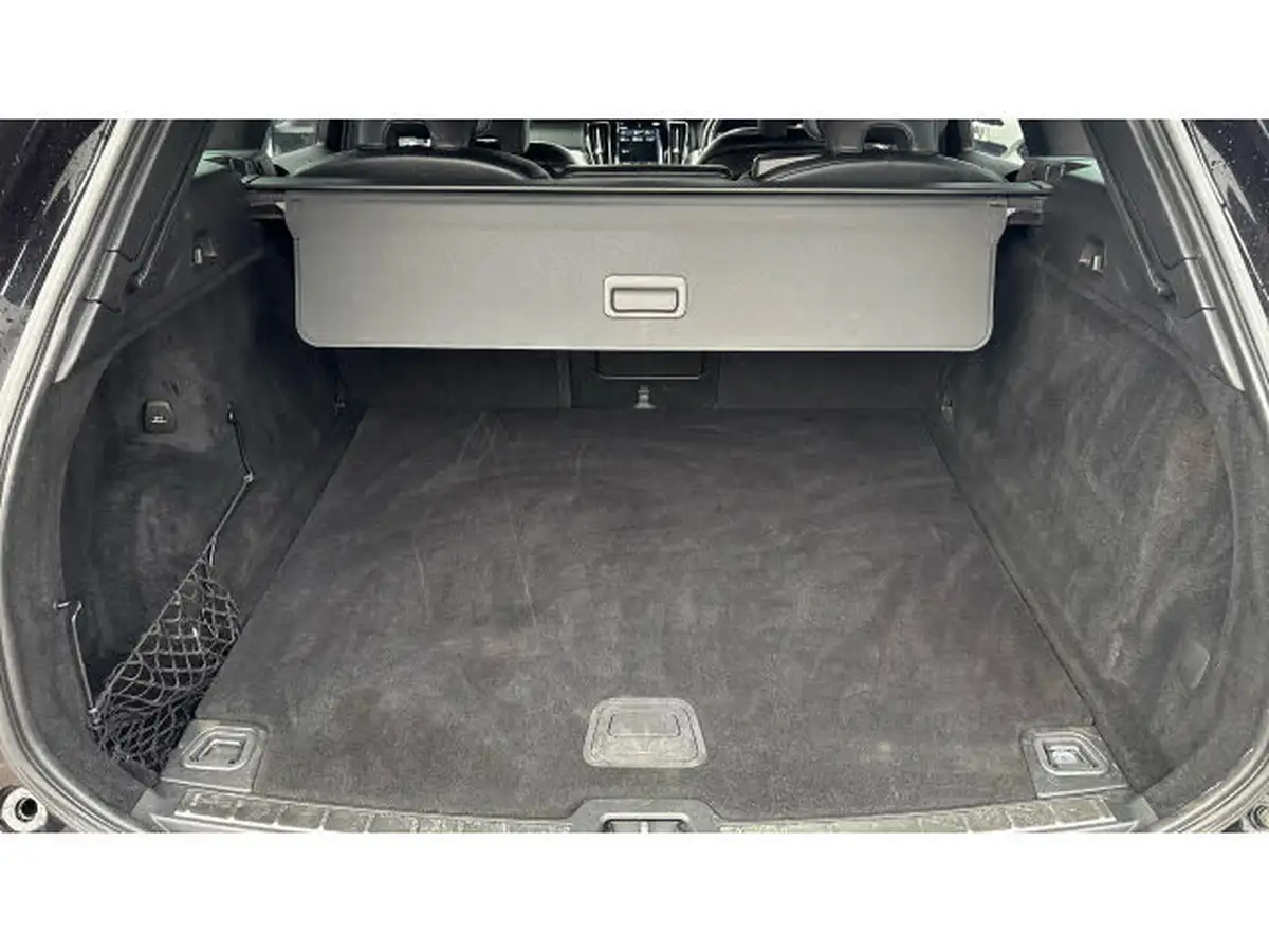 2020-volvo-xc60-20-b5-r-design-big-67