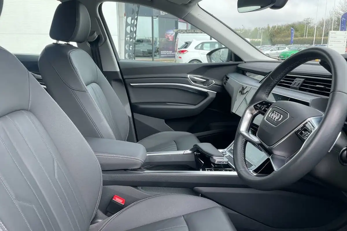 2023-audi-q8-e-tron-50e-sport-suv-big-24