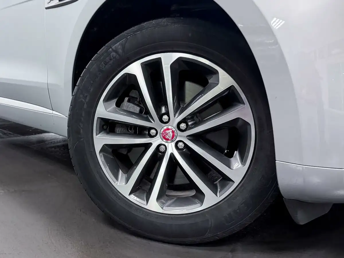 2022-jaguar-f-pace-20-p400e-r-dynamic-s-big-13