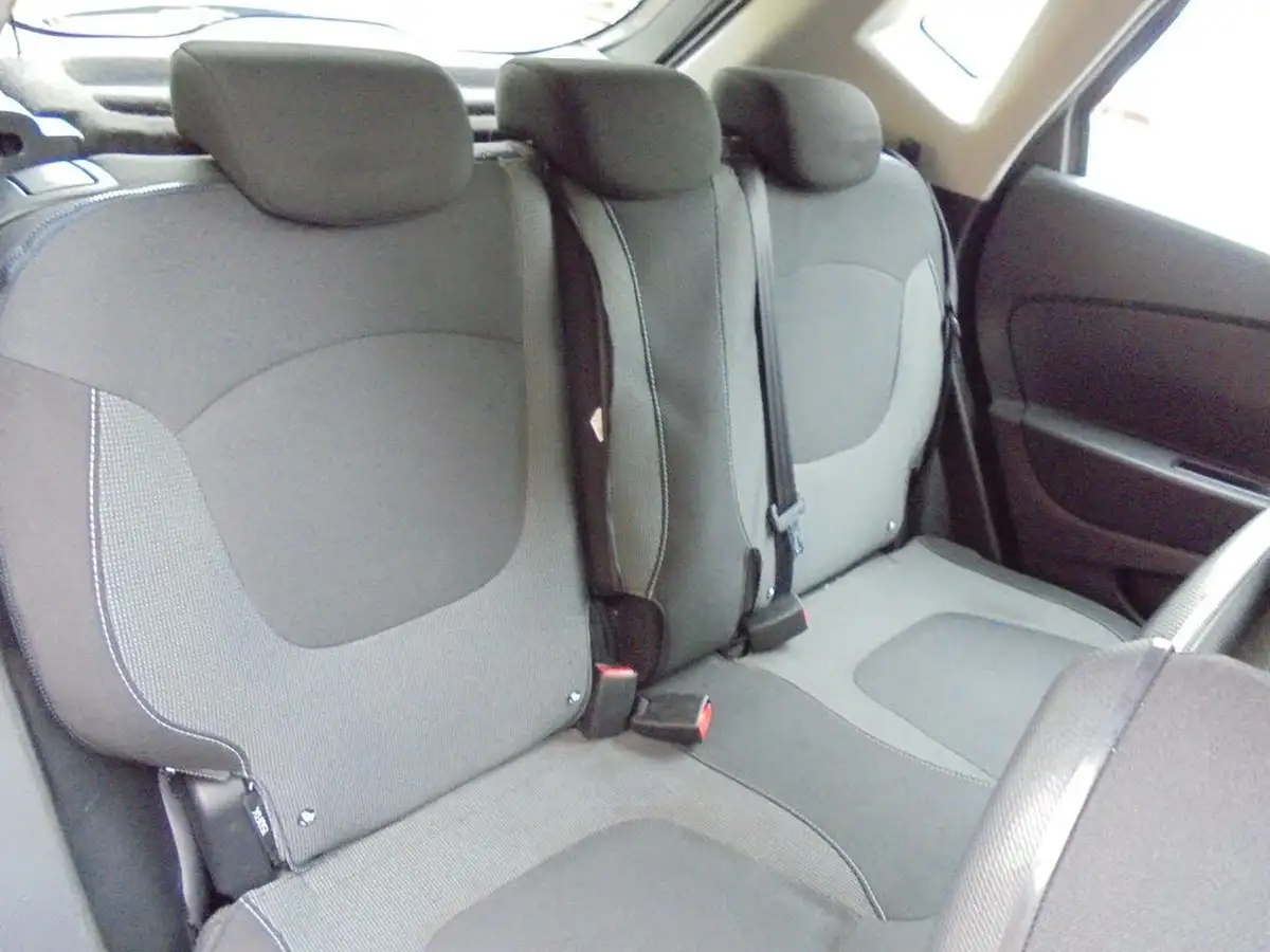 2015-renault-captur-15dci-dynamique-90bhp-energyss-big-15