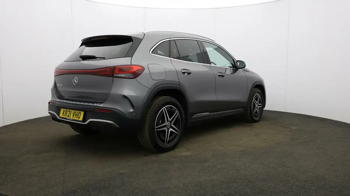 2021-mercedes-benz-eqa-e-eqa-250-amg-line-big-6