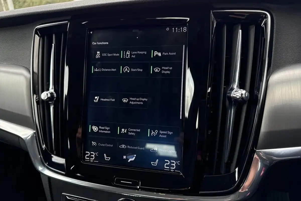 2019-volvo-v90-20-t4-momentum-pro-big-51