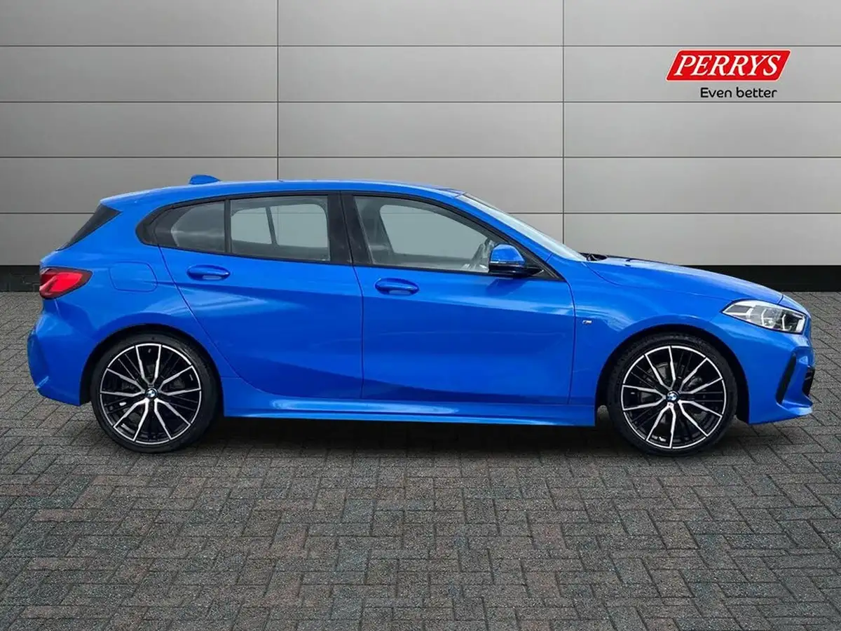 2022-bmw-1-series-15-118i-m-sport-lcp-dct-big-2