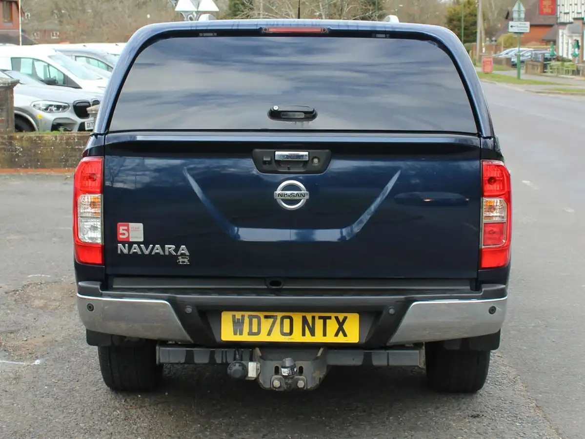 2021-nissan-navara-23dci-tt-tekna-8-navileather-auto-big-3