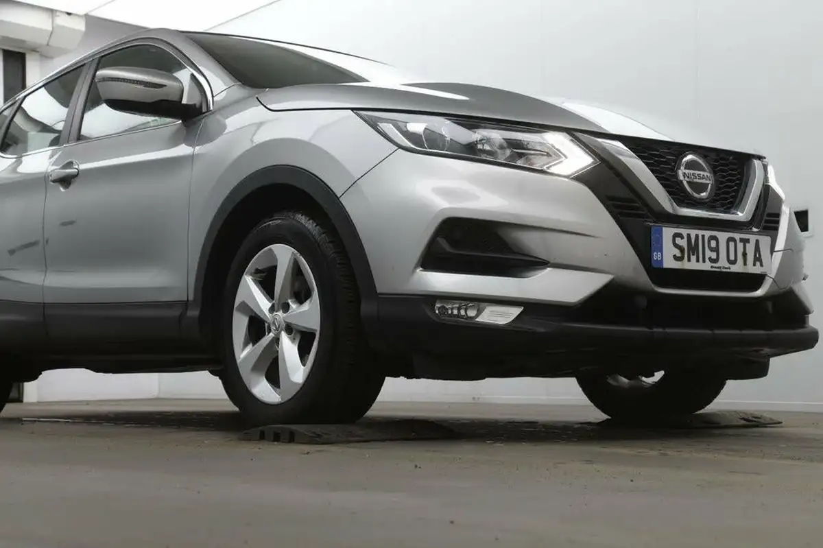 2019-nissan-qashqai-13-dig-t-acenta-premium-160ps-big-3