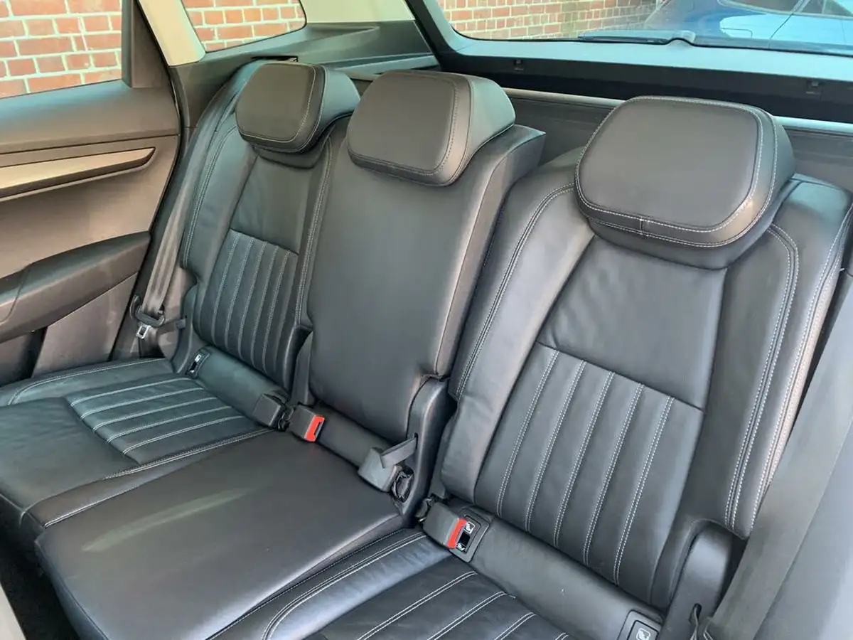 2018-skoda-karoq-20tdi-edition-big-13