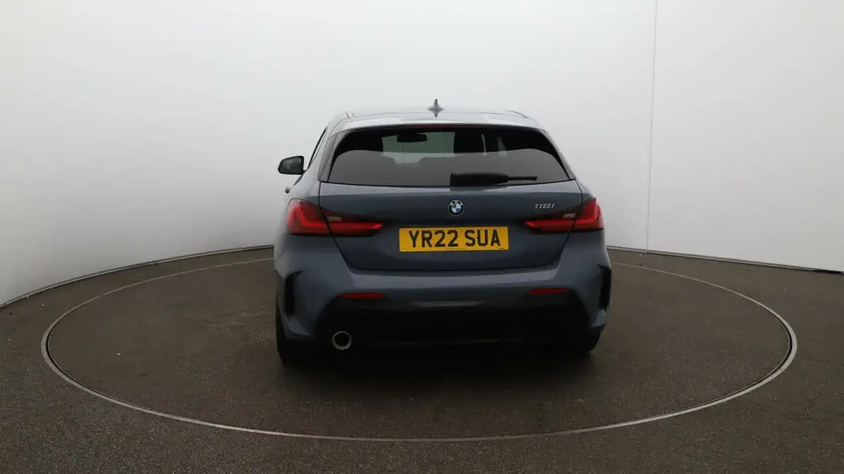 2022-bmw-1-series-15-118i-m-sport-lcp-dct-big-52