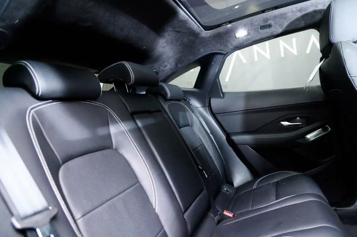 2021-jaguar-e-pace-20-p200-r-dynamic-se-big-31