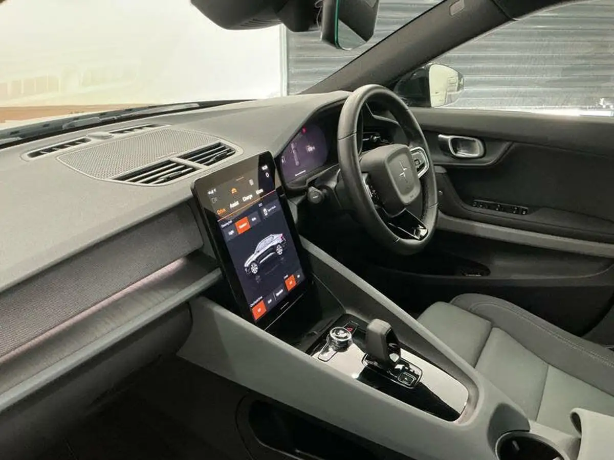2020-polestar-polestar-2-e-ps2-big-23