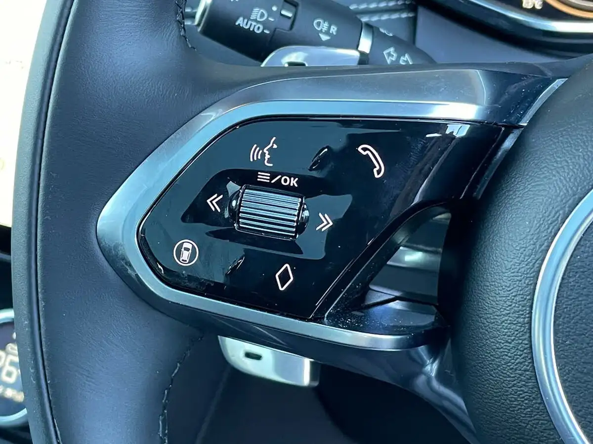 2024-jaguar-f-pace-30-d300-r-dynamic-hse-black-90th-anniversary-edition-big-48