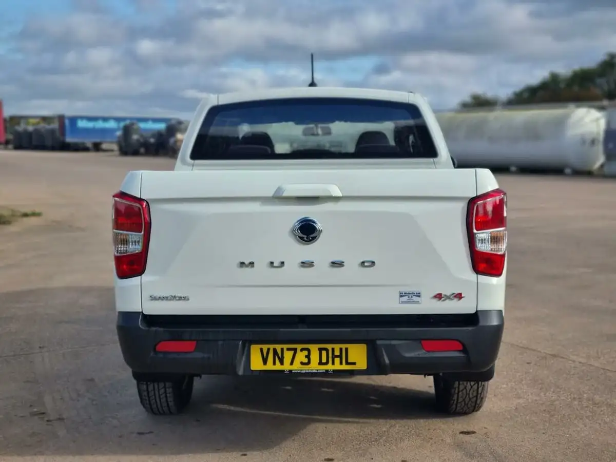 2024-kgm-ssangyong-musso-22td-ex-big-4