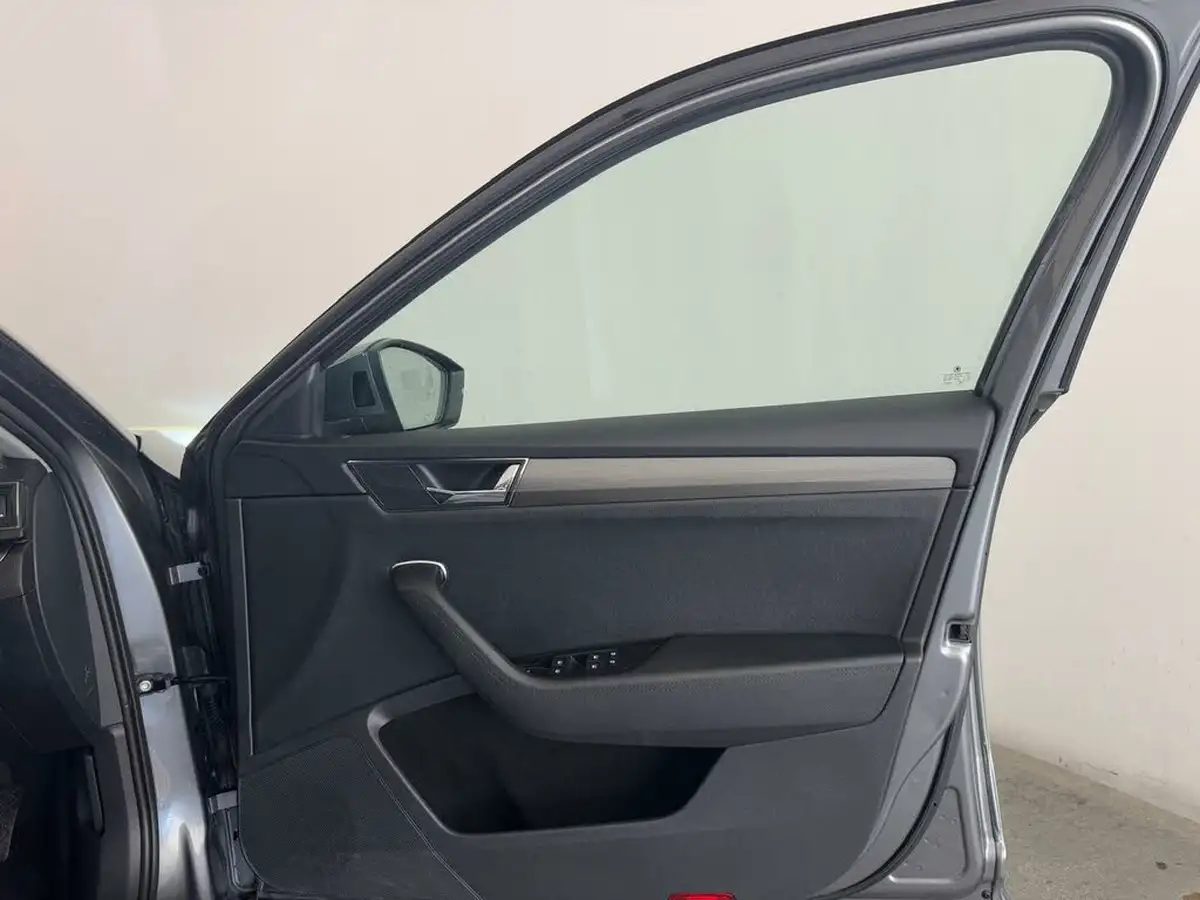2021-skoda-superb-14-tsi-se-l-hatchback-big-17