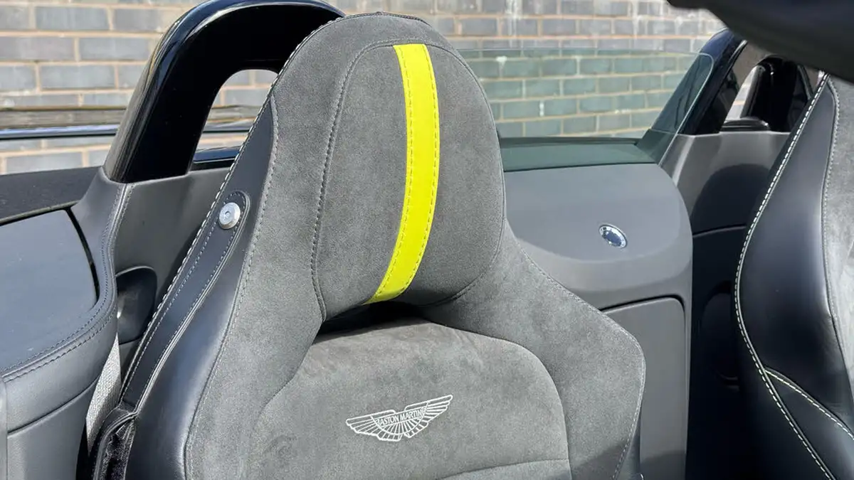 2022-aston-martin-vantage-40-v8-vantage-f1-roadster-big-4