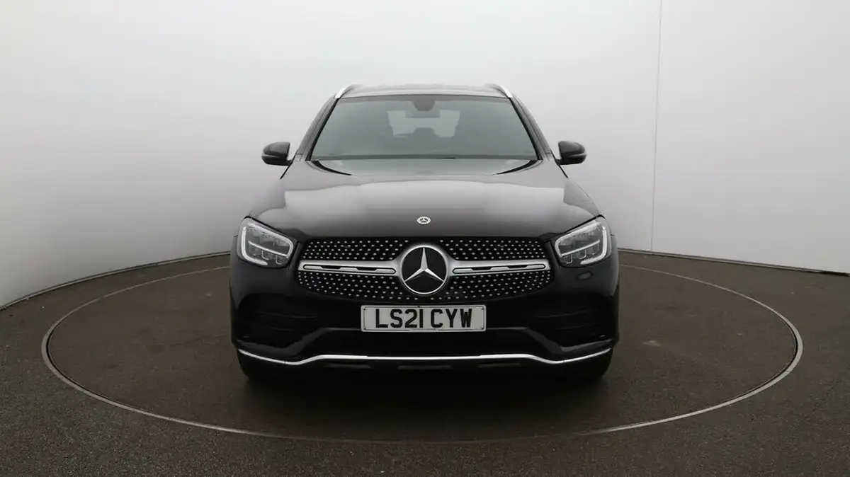 2021-mercedes-benz-glc-class-20d-glc220d-amg-line-station-wagon-5d-1950cc-4matic-plus-big-2