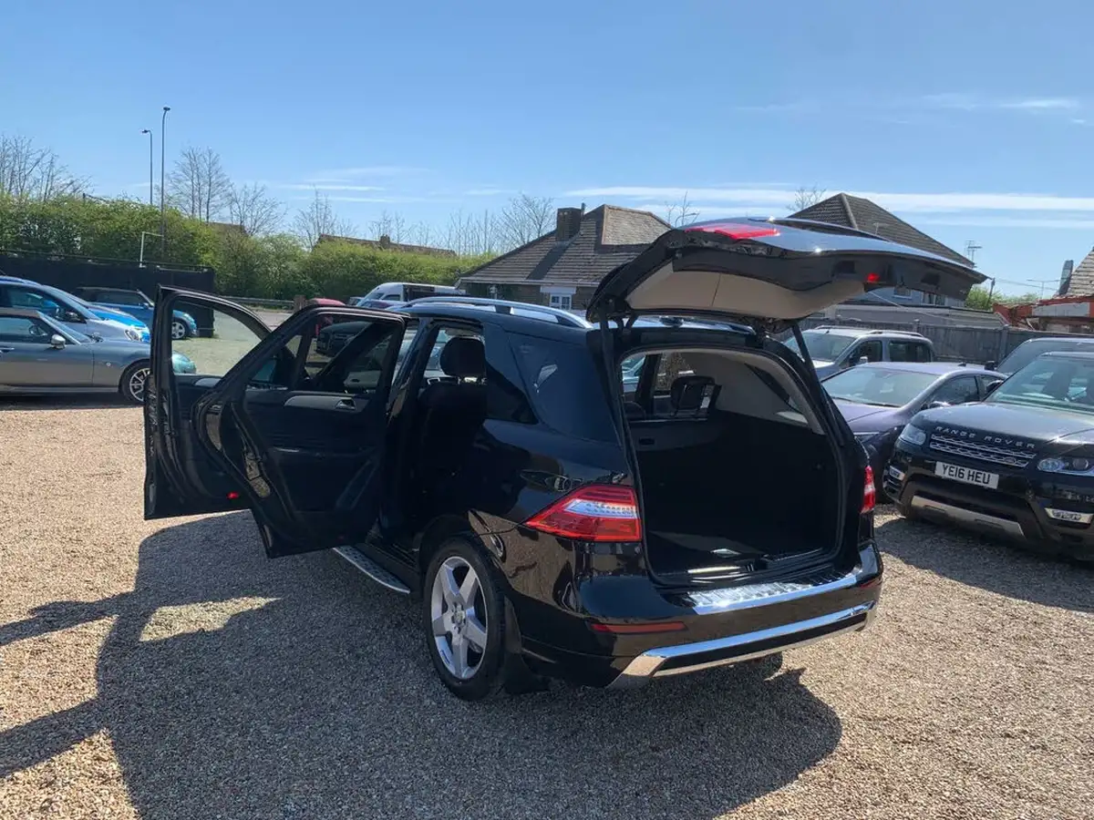 2012-mercedes-benz-m-class-30td-ml350-bluetec-sport-big-40