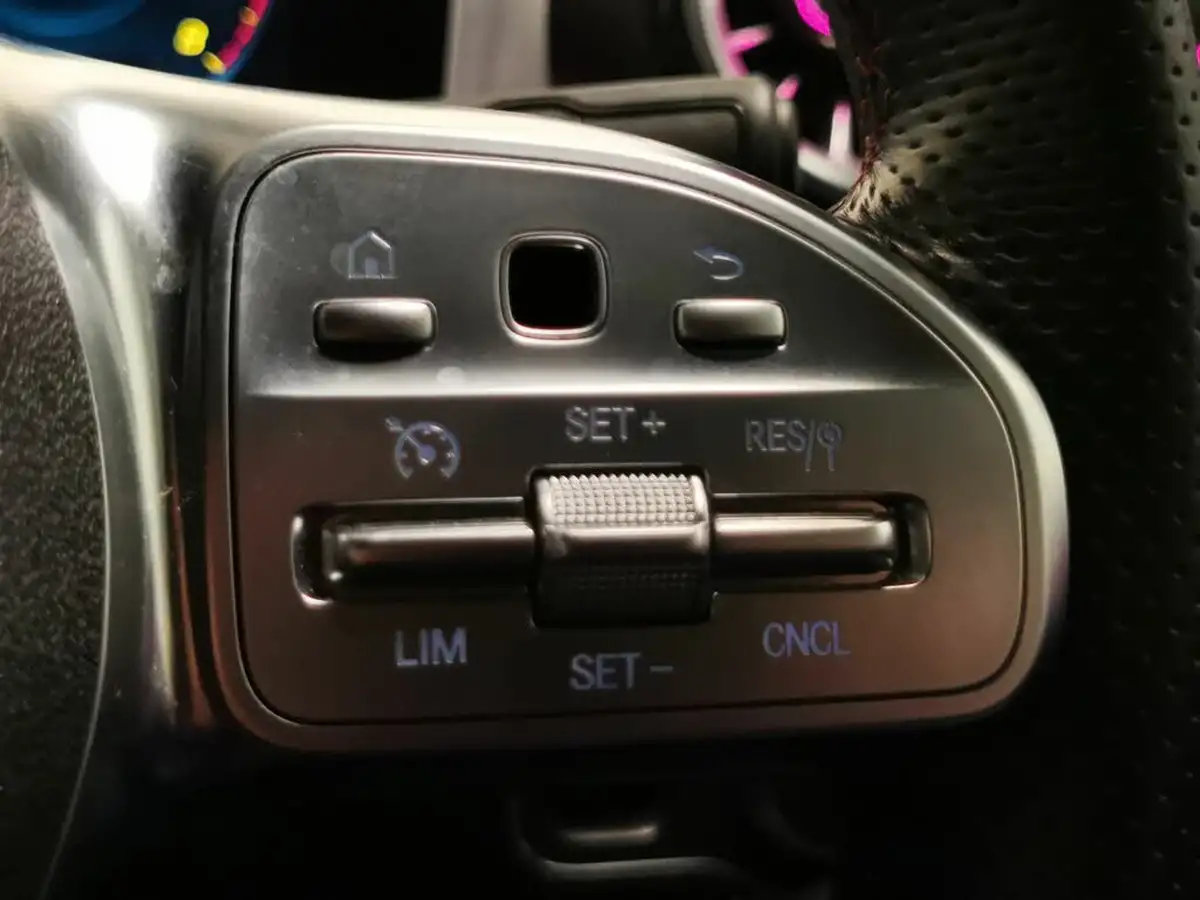2019-mercedes-benz-a-class-13-a200-amg-line-premium-hatchback-5d-7g-dct-big-20