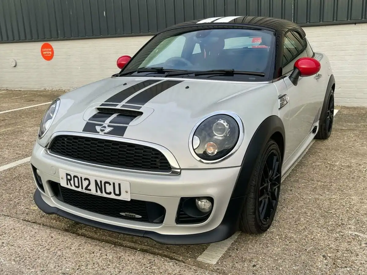 2012-mini-cooper-16-john-cooper-works-chili-coupe-3d-big-70