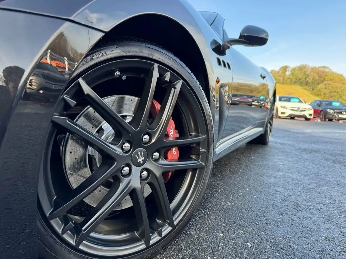 2020-maserati-grancabrio-47-mc-big-22